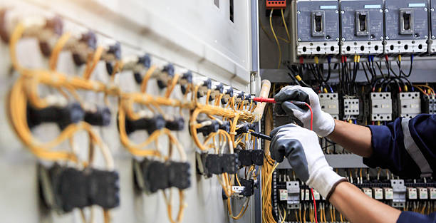 Professional Electrician technician working in Lindale, GA